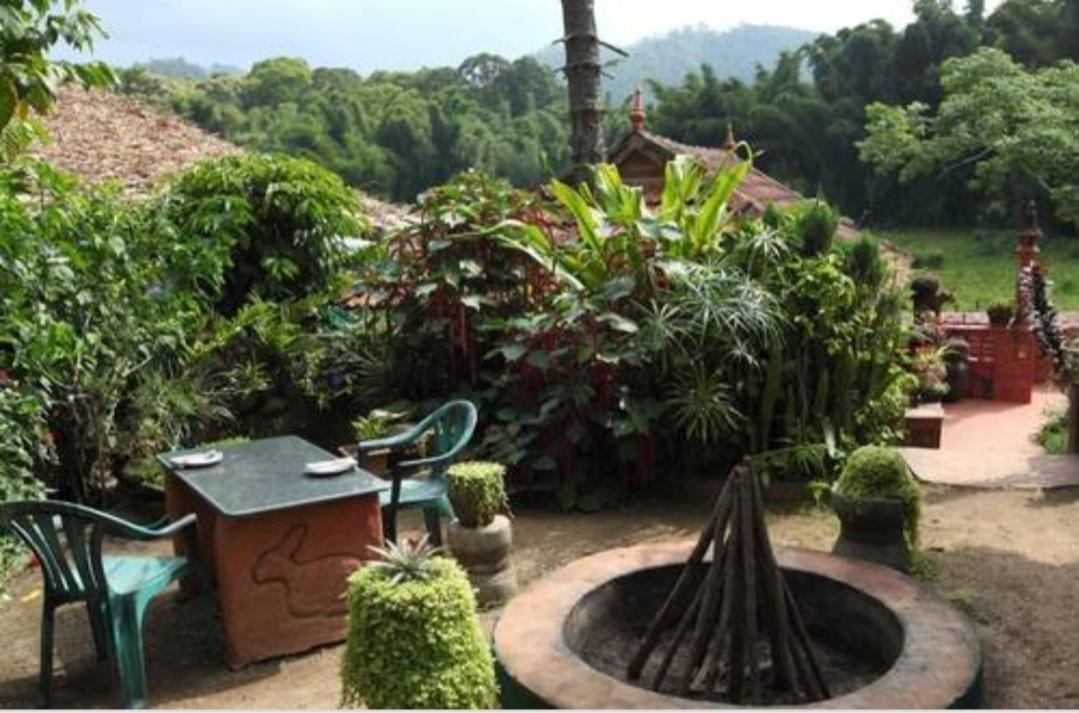 Coffee Inn Thekkady Bagian luar foto